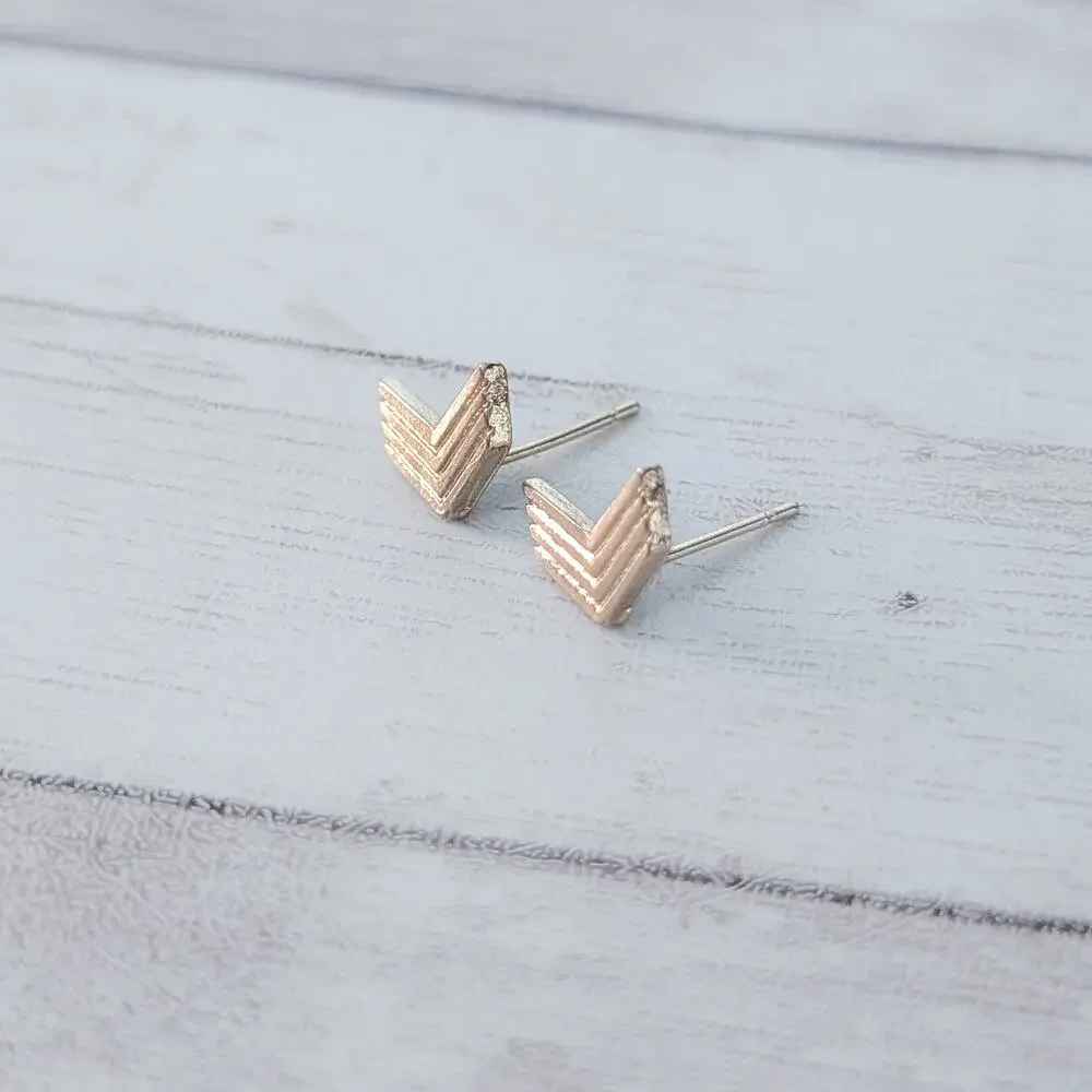 Stud Earrings - Gold Tone Chevron - Picture 5 of 8